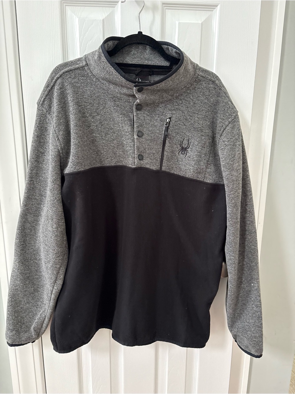 Spyder Men’s Gray and Black Snap-Front Pullover